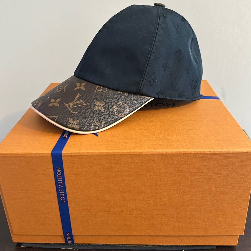 Louis Vuitton Navy and Brown Monogram Hat